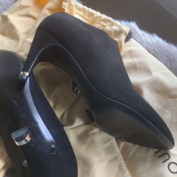 Louis Vuitton - Picture 4 of 10